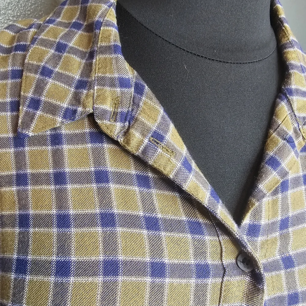 Treasure and bond green and blue plaid button front blouse size 2X - Picture 2 of 5